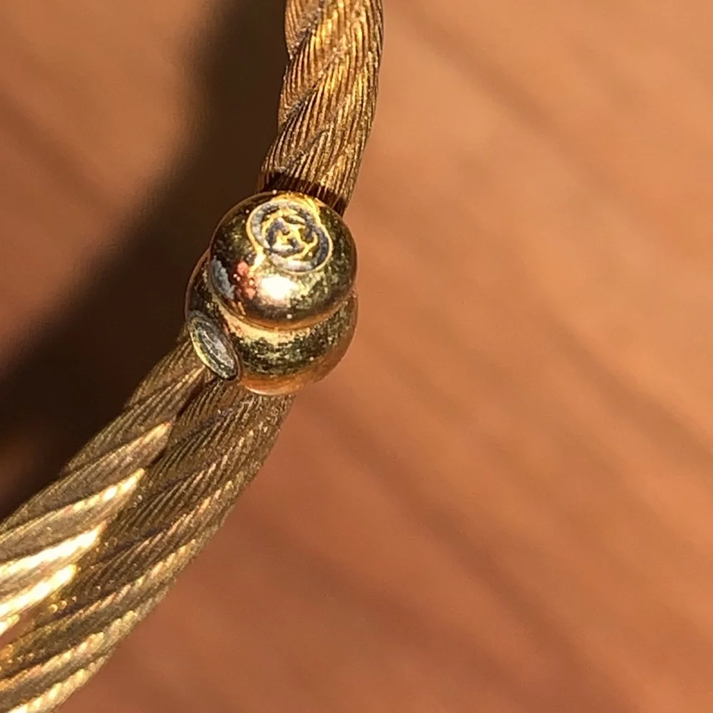 Vintage Gucci Wrap Around Watch